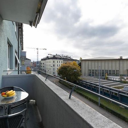 Very Spacious Studio In City Center - Parkview 4 Цюрих Экстерьер фото
