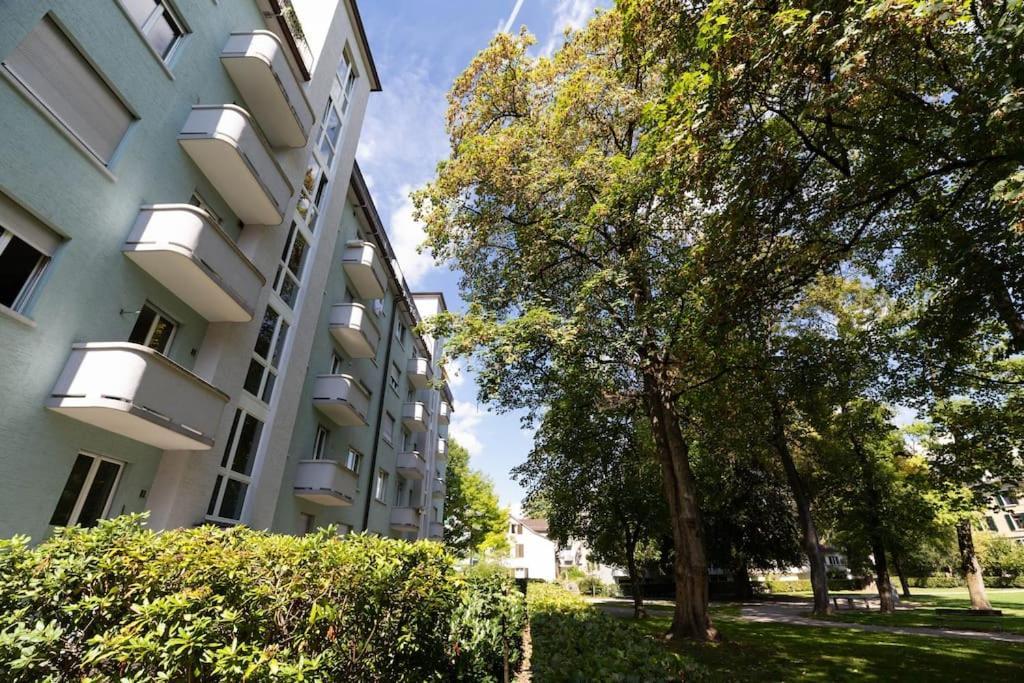 Very Spacious Studio In City Center - Parkview 4 Цюрих Экстерьер фото